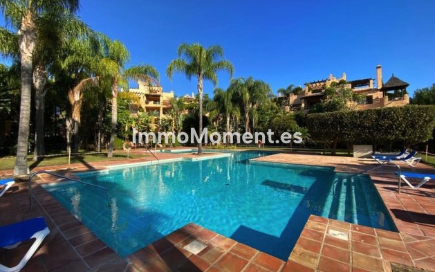 Apartment - Resale - Estepona - Atalaya