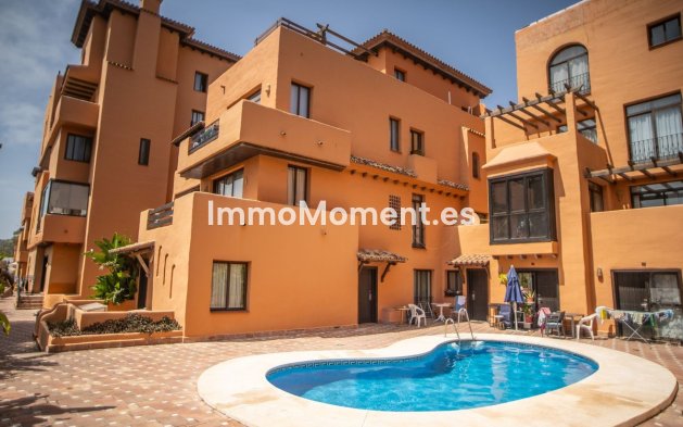 Apartment - Resale - Estepona - Cancelada