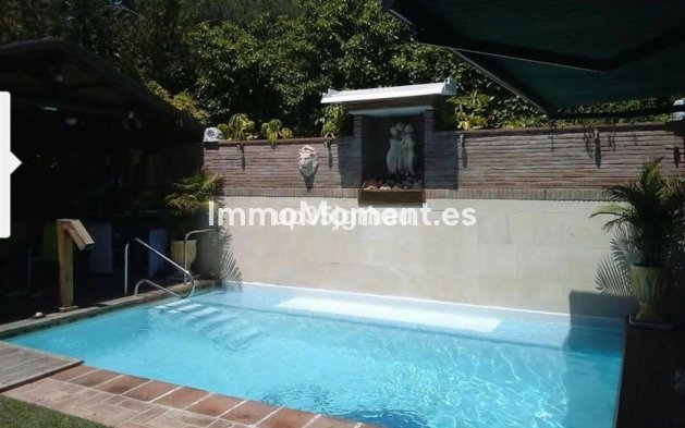 Apartment - Resale - Estepona - Estepona Centro