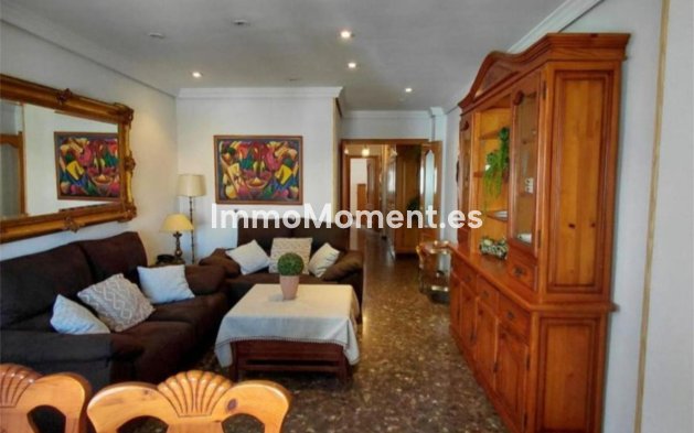 Apartment - Resale - Estepona - Estepona Centro