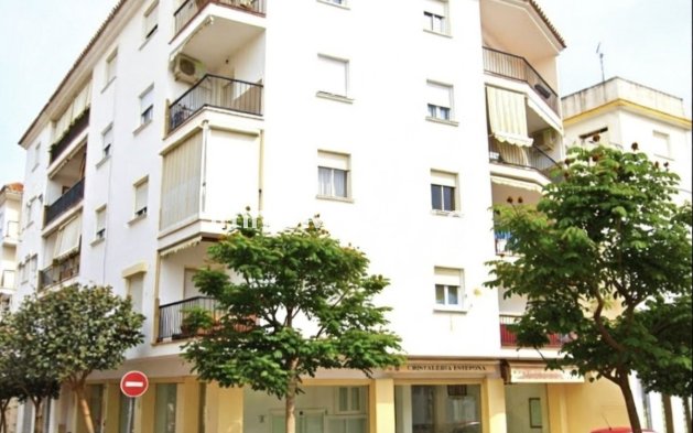 Apartment - Resale - Estepona - Estepona Centro