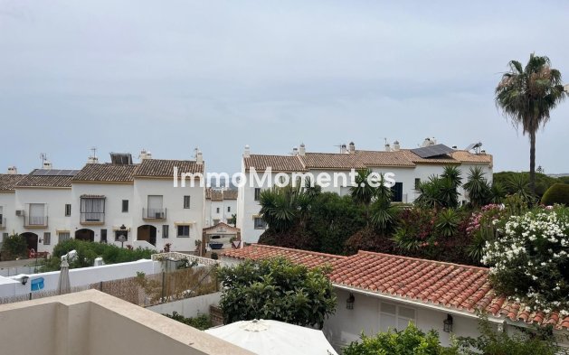 Apartment - Resale - Estepona - Estepona Centro