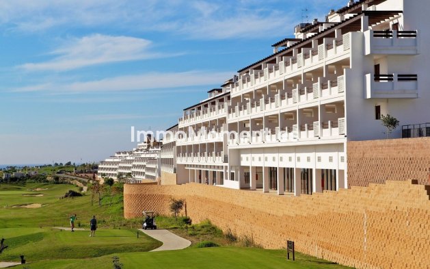 Apartment - Resale - Estepona - Valle Romano