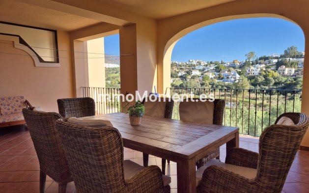 Apartment - Resale - Estepona - Valle Romano