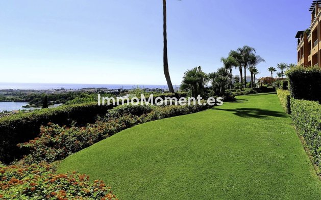 Apartment - Resale - Málaga - Benahavís