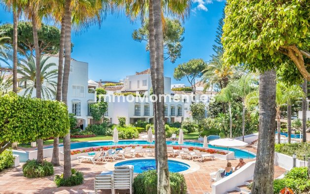 Apartment - Resale - Marbella - Elviria
