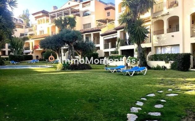 Apartment - Resale - Marbella - Guadalmina Alta