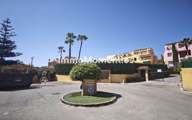 Apartment - Resale - Marbella - Guadalmina Alta