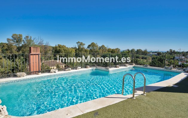 Apartment - Resale - Marbella - Guadalmina Baja