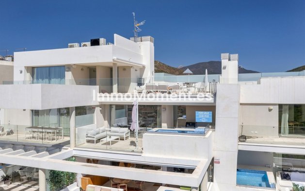 Apartment - Resale - Marbella - Nueva Andalucía