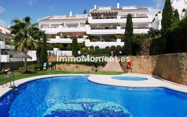 Apartment - Resale - Marbella - Nueva Andalucía