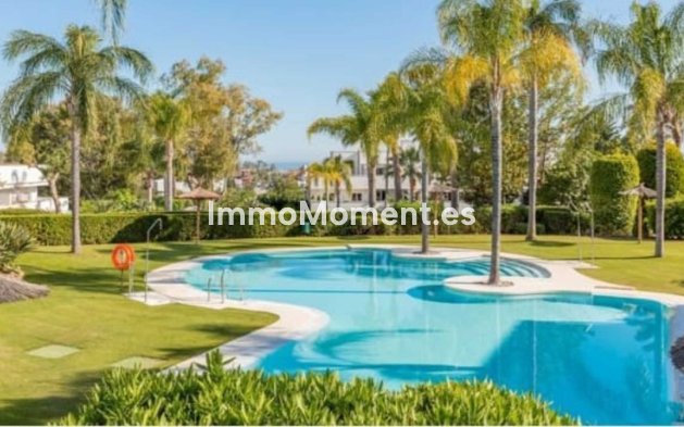 Apartment - Resale - Marbella - Nueva Andalucía