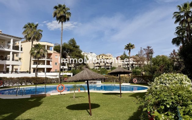 Apartment - Resale - Marbella - Nueva Andalucía