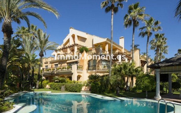 Apartment - Resale - Marbella - Puerto Banús