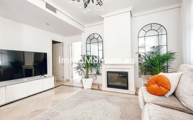 Apartment - Resale - Marbella - Puerto Banús