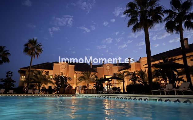 Apartment - Resale - Marbella - Río Real