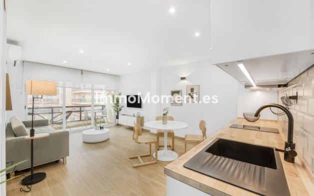 Apartment - Resale - Torremolinos - La Carihuela