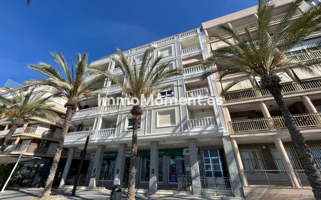 Apartment - Resale - Torrevieja - Torrevieja Centro