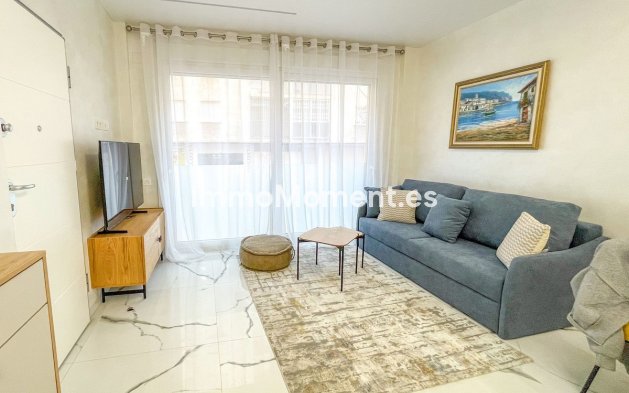 Apartment - Resale - Torrevieja - Torrevieja Centro