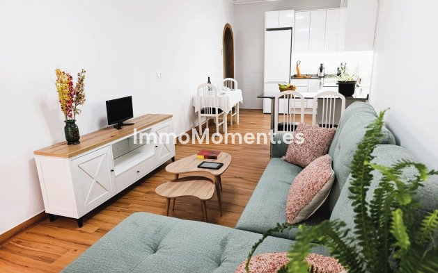 Apartment - Resale - Torrevieja - Torrevieja Centro