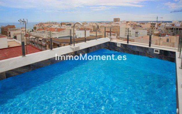 Apartment - Resale - Torrevieja - Torrevieja Centro