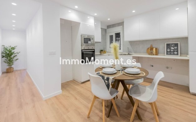 Apartment - Wiederverkauf - Málaga - Conde de Ureña