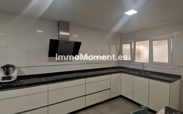 Apartment - Wiederverkauf - Málaga - El Palo