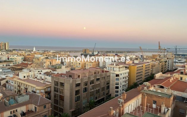 Apartment - Wiederverkauf - Málaga - Málaga Centro