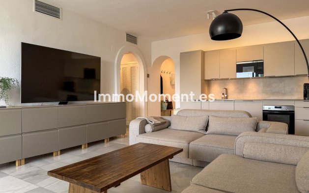 Apartment - Wiederverkauf - Marbella - Cabopino