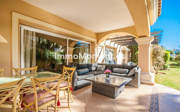 Apartment - Wiederverkauf - Marbella - Elviria