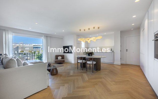 Apartment - Wiederverkauf - Marbella - Puerto Banús
