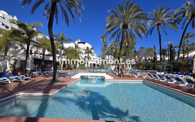 Apartment - Wiederverkauf - Marbella - Puerto Banús