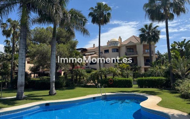 Apartment - Wiederverkauf - Marbella - Puerto Banús
