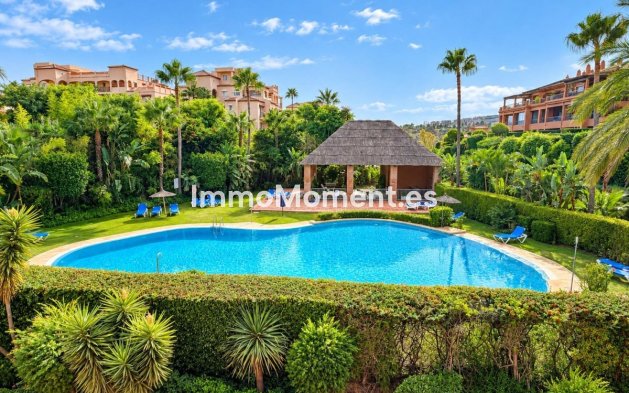Appartement - Bestaande woning - Estepona  - Atalaya