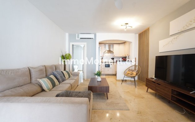 Appartement - Bestaande woning - Estepona  - Benamara