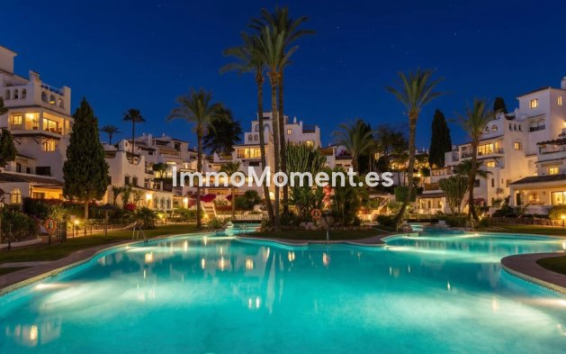 Appartement - Bestaande woning - Marbella - Nueva Andalucía