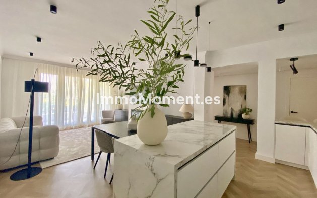 Appartement - Revente - Estepona  - New Golden Mile