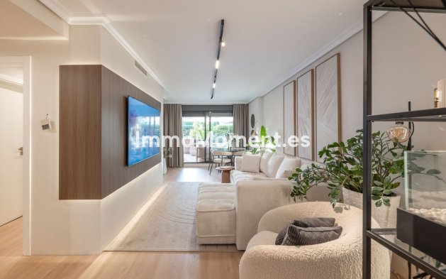 Appartement - Revente - Estepona  - Selwo