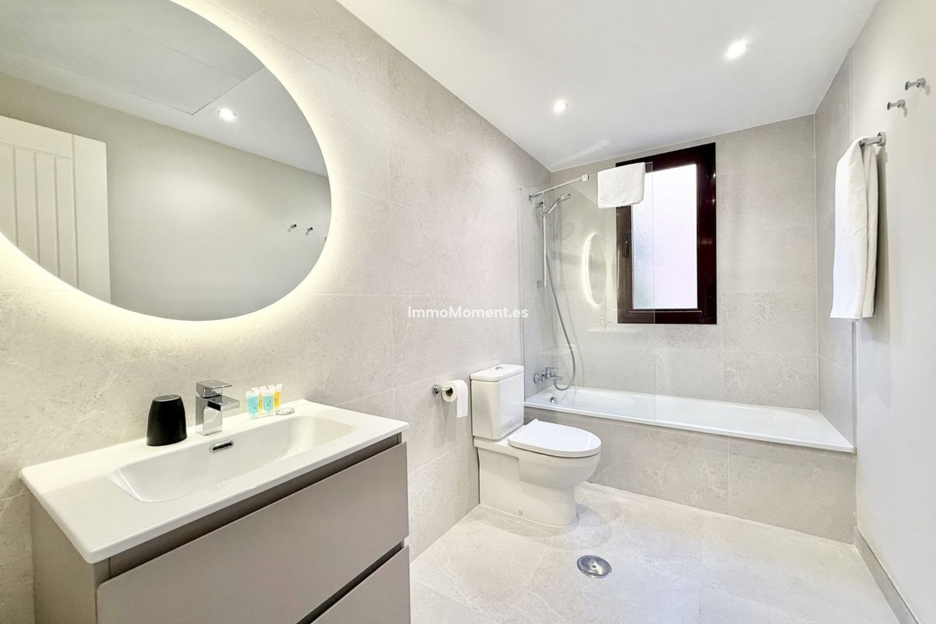 Bestaande woning - Appartement - Benahavís - Benahavís Centro