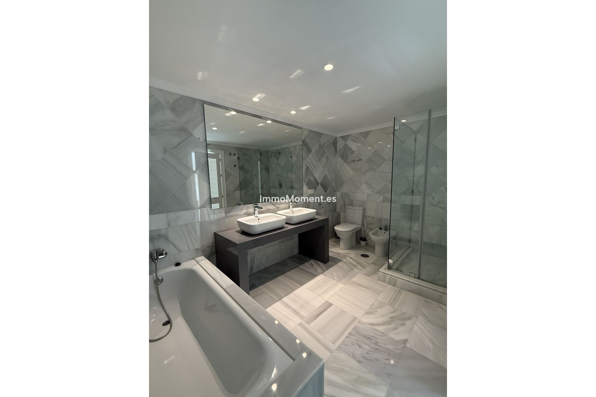 Bestaande woning - Appartement - Benahavís - Benahavís Centro