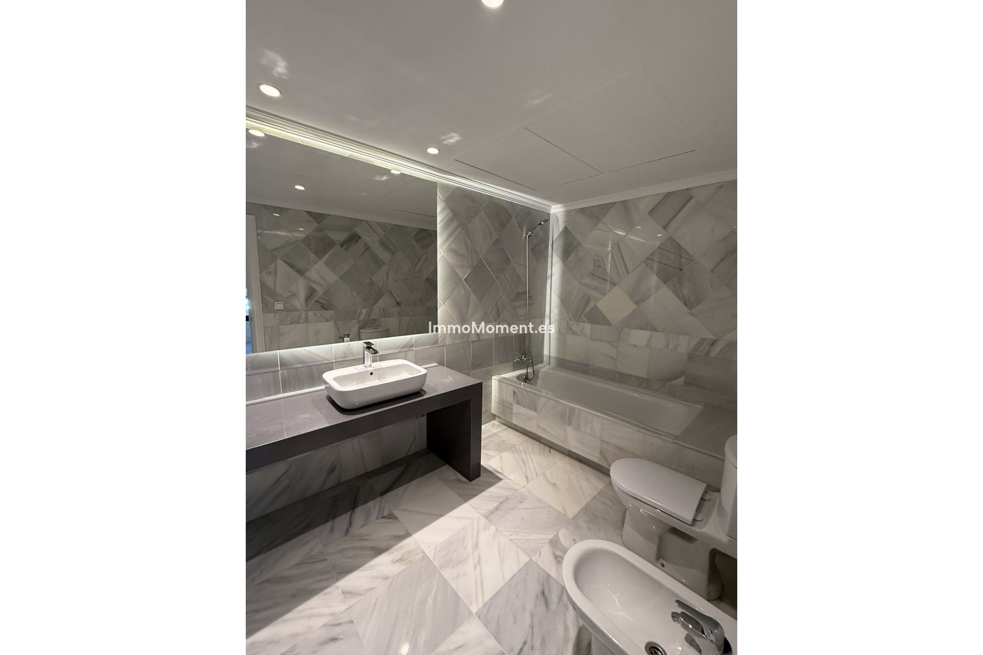 Bestaande woning - Appartement - Benahavís - Benahavís Centro