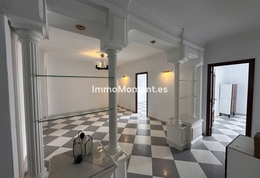 Bestaande woning - Appartement - Binnenland  - Alhaurín el Grande Centro