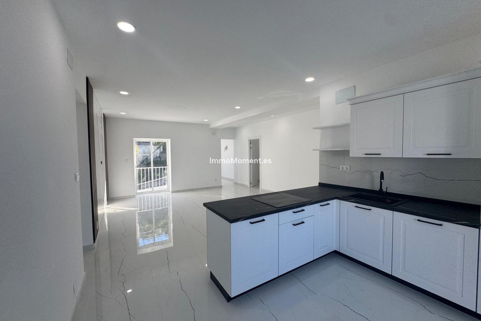 Bestaande woning - Appartement - Binnenland  - Alhaurín el Grande Centro