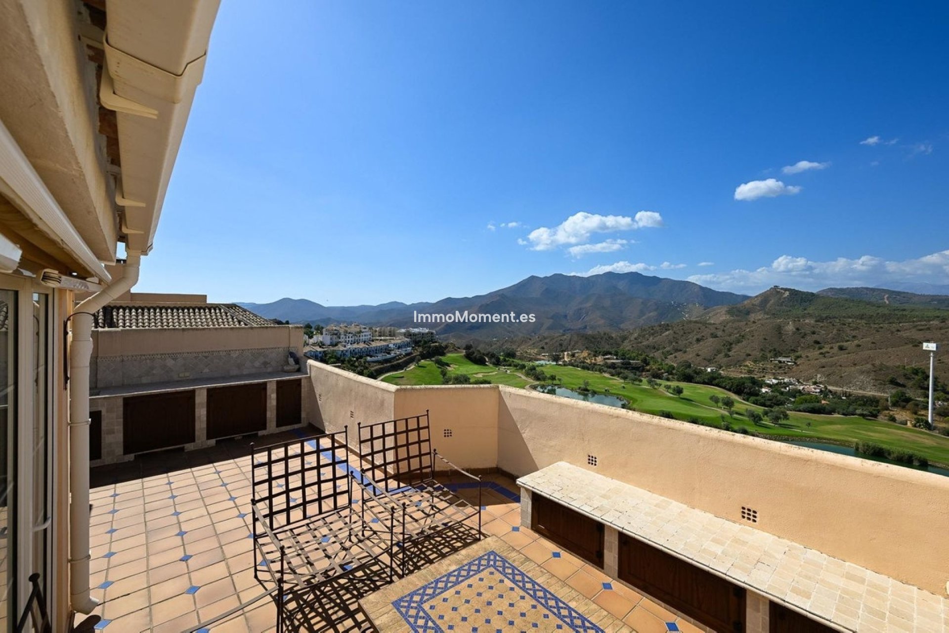 Bestaande woning - Appartement - Binnenland  - Alhaurín Golf