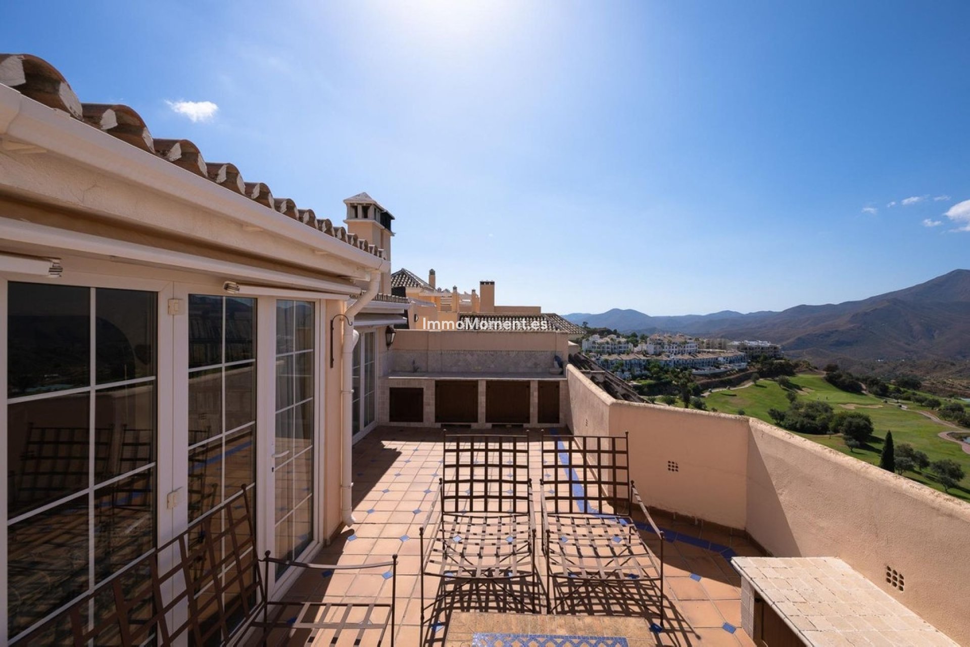 Bestaande woning - Appartement - Binnenland  - Alhaurín Golf