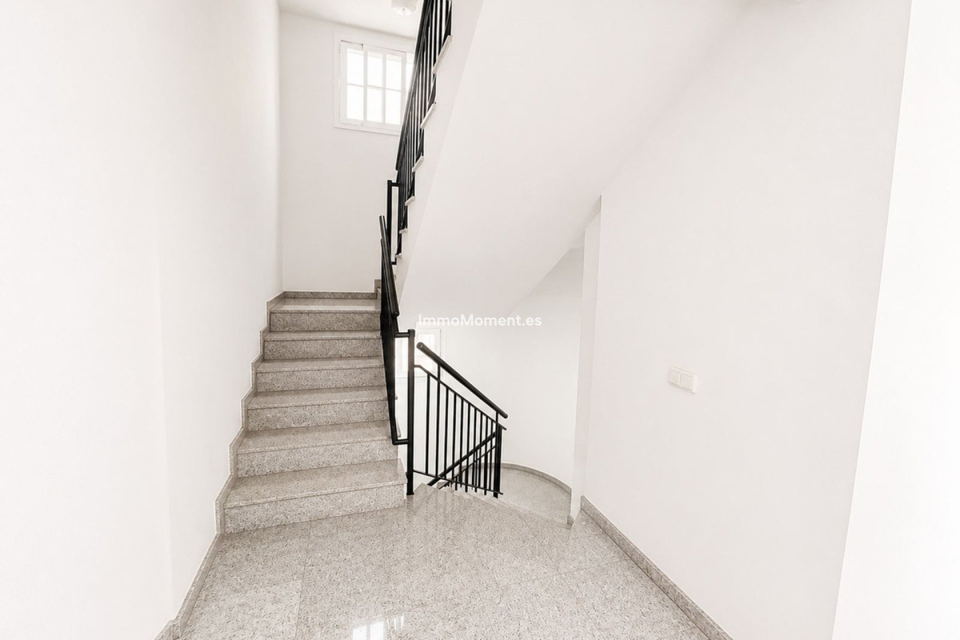 Bestaande woning - Appartement - Binnenland  - Guaro