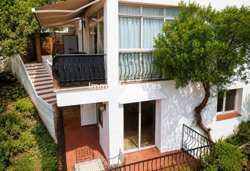 Bestaande woning - Appartement - Binnenland  - Istán