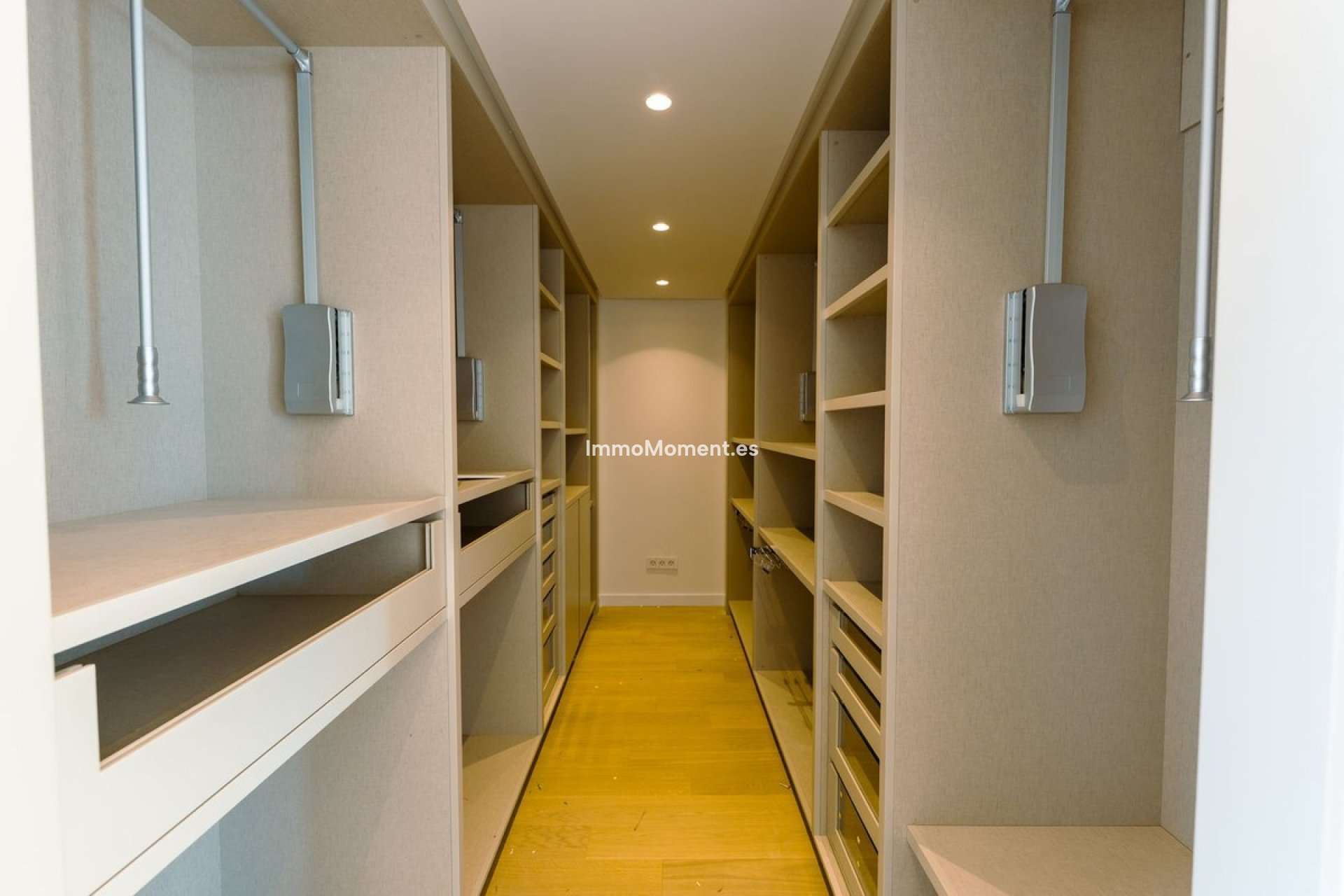 Bestaande woning - Appartement - Binnenland  - Ojén