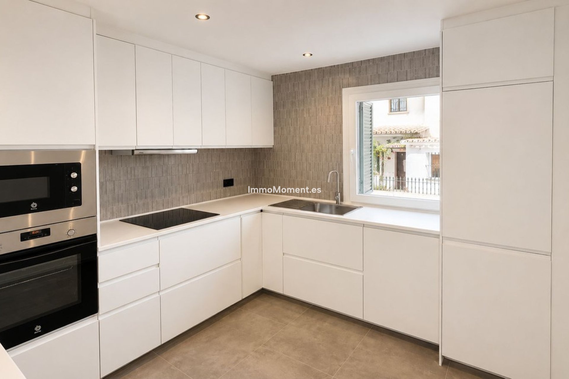 Bestaande woning - Appartement - Estepona  - Atalaya