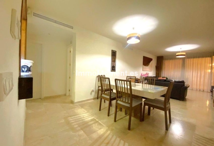 Bestaande woning - Appartement - Estepona  - Atalaya